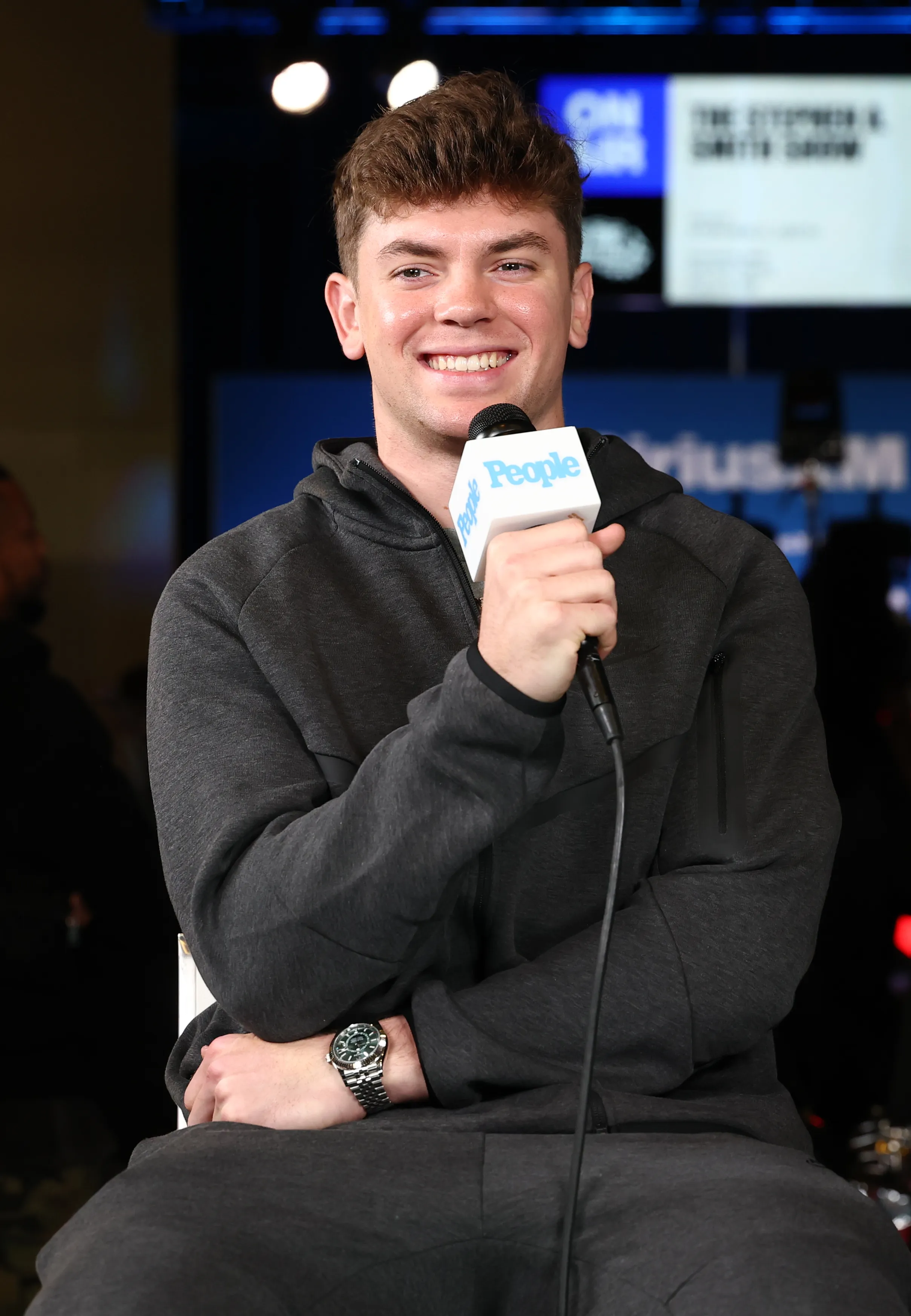 DeJean returned the favor and liked Carson's pictures back.