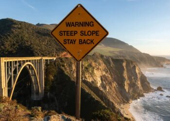 Big Sur driver dies after plunging 500 feet off cliff