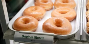 13,000 boxes of doughnut dozens up for grabs during Krispy Kreme’s Friday the 13th giveaway