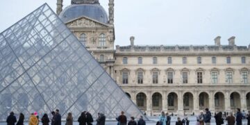 Nine people detained by French police as suspects in $11.8M, decade-long Louvre ticket fraud scheme