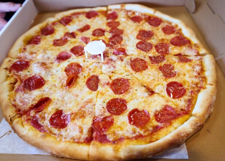 Popular pizza chain receives most complaints for overpriced pies, new study reveals