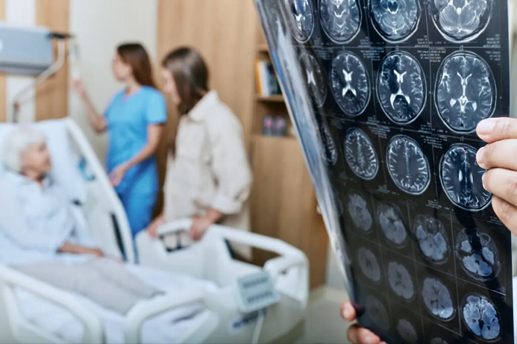 Alzheimer’s symptoms could be predicted years in advance through one simple test