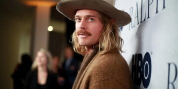 Hat heist hits Aspen as $2,000  Fouquet toppers snatched from St. Regis