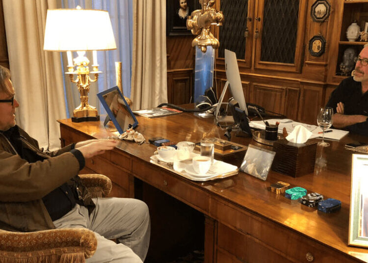 Despite Epstein’s Toxicity, Steve Bannon Stood by Him, Texts Indicate