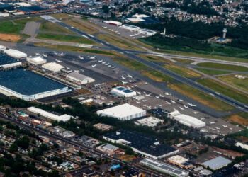 Backers of Aviation Safety Bill Cite Recent Near Miss to Make Their Case