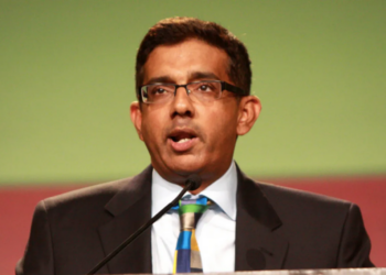 MAGA filmmaker buried in mockery after falling for ‘AI manosphere goonslop’