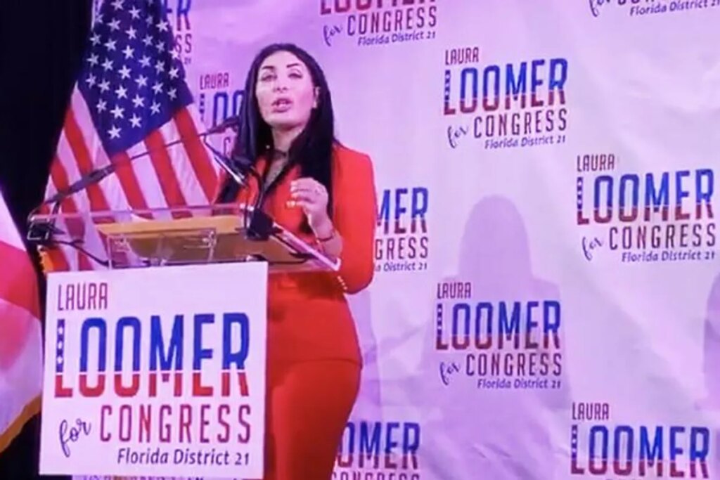 Trump mocked over relationship with top loyalist: ‘Late night calls are for side pieces’