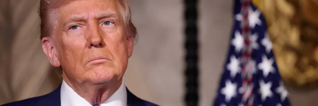 Trump ‘undoubtedly furious’ as lawyers call ’emergency meeting’ to control him: Ex-aide