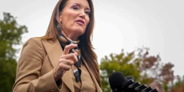 Trump admin dumps massive DC building