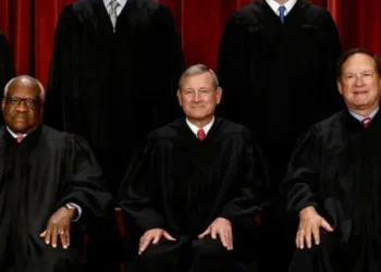 Supreme Court clerks hit with nondisclosure contracts amid panic over leaks: report