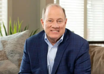 Governor candidate caught making up key endorsements