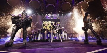 Kiss Joins Elite YouTube Club As ‘I Was Made For Lovin’ You’ Video Passes One Billion Views