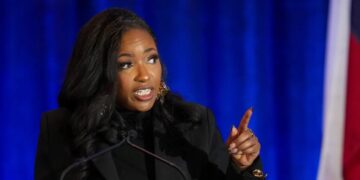 If Jasmine Crockett wins, she wants to do it her way