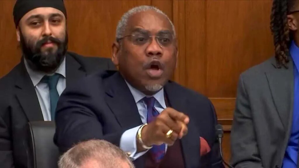 ‘Stop covering!’ Dem shouts down ‘flunky’ Scott Bessent over Trump’s ‘shady’ deals