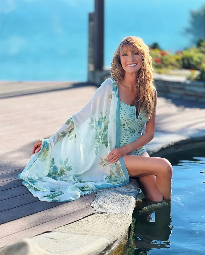 In 2010, Seymour founded the nonprofit Open Hearts Foundation, which supports and funds charities that empower people to turn adversity into compassion, service and positive change.