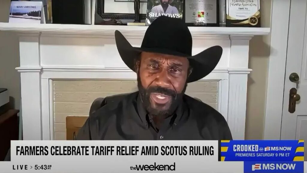 ‘That’s a lie!’ Black farmer corrects Trump while exposing president’s ‘all-white’ meeting