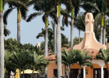 ‘Never sensed danger’: Friends ponder Mar-a-Lago gunman’s motive — and anger over Epstein