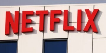 Netflix Stock Rises Another 10%  After Dropping Out of Warner Bros. Bidding War