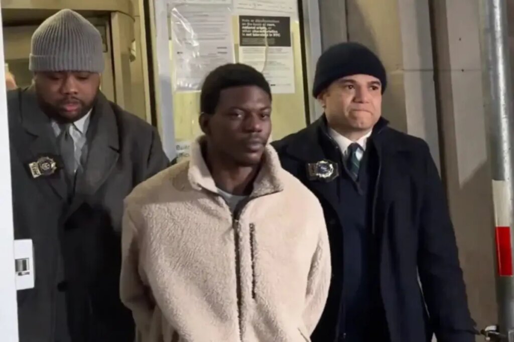 Career criminal creep busted for allegedly raping 14-year-old in private NYC apartment community