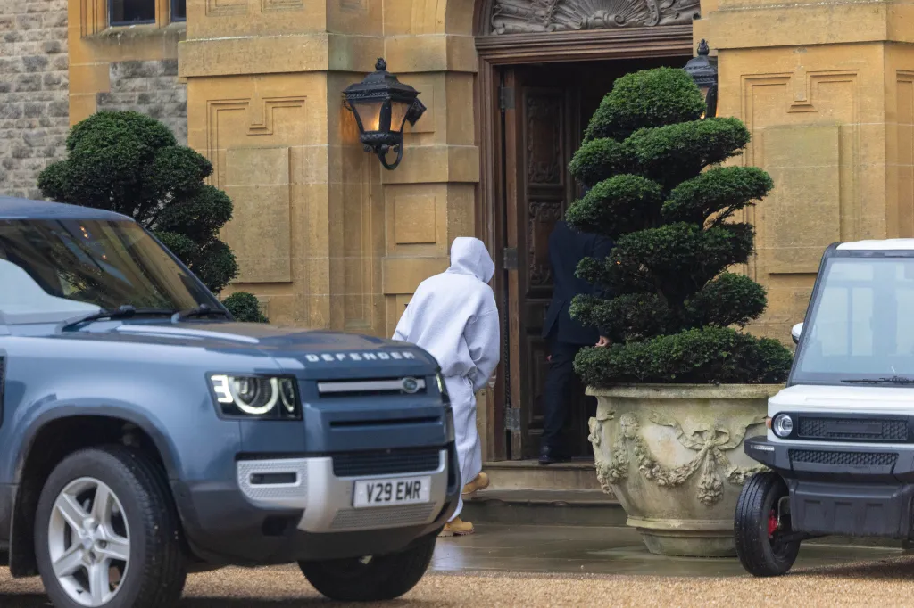 Kim Kardashian entering Estelle Manor, a luxury hotel in the UK.