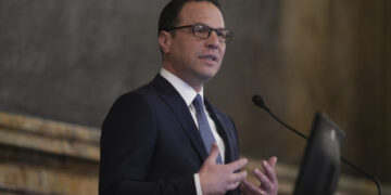 Shapiro needs big policy wins for a 2028 run. He’s gunning for a Democratic trifecta to achieve them.