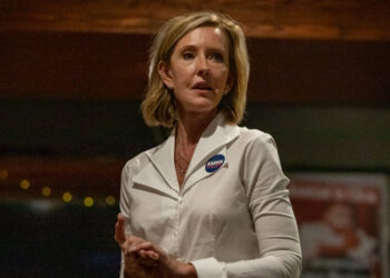 Top Republican Ends Bid for Arizona Governor, Showing MAGA’s Power