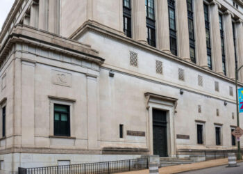 Virginia’s Top Court Clears Path for Democratic Push to Redraw House Map