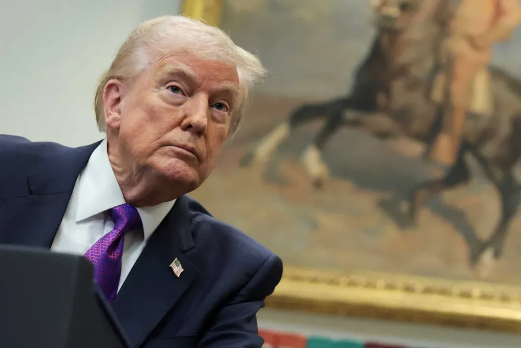 Trump just put vulnerable Republicans in a bind with ‘risky’ move: report