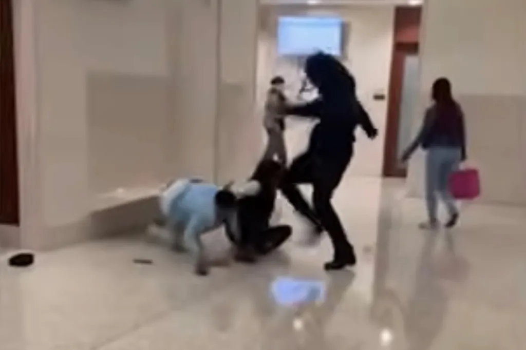 Shaheem Snype was arrested in Charlotte after allegedly attacking the man accused of killing his son at the Mecklenburg County Courthouse on Thursday.