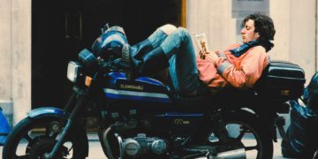 Reading Is Sexier Than a Six-Pack: Why Bookworms Get More Dates