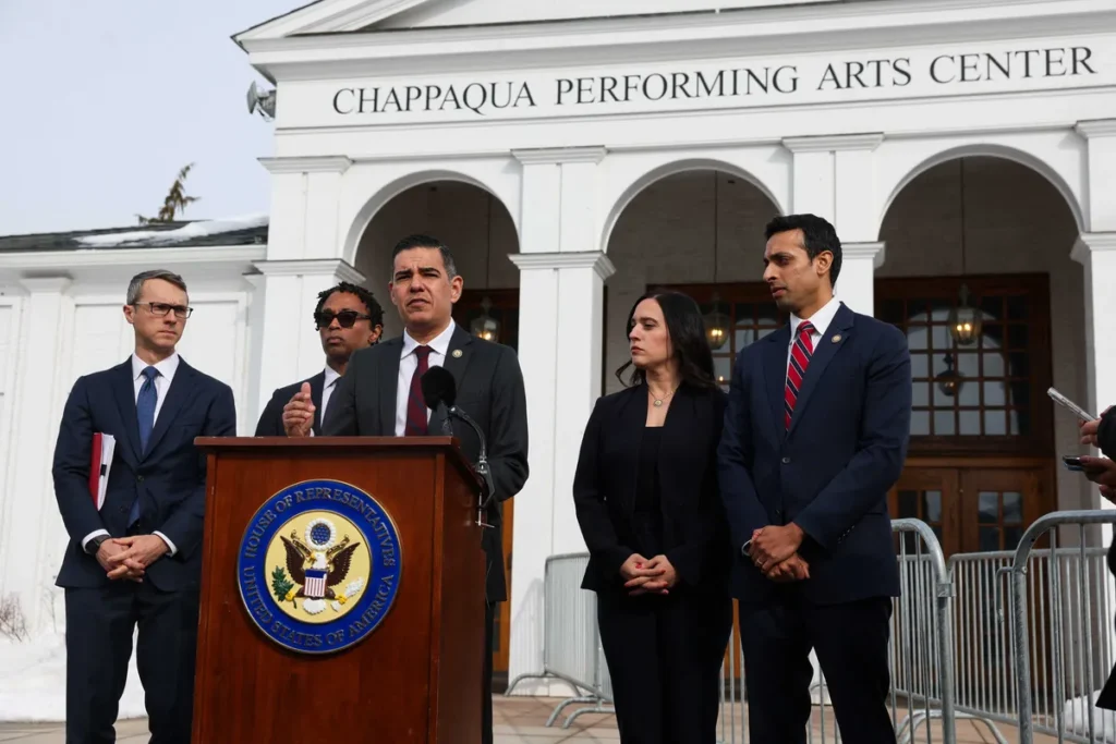 ‘Clown show’: Dem appalled by GOP lawmakers at Clinton-Epstein deposition