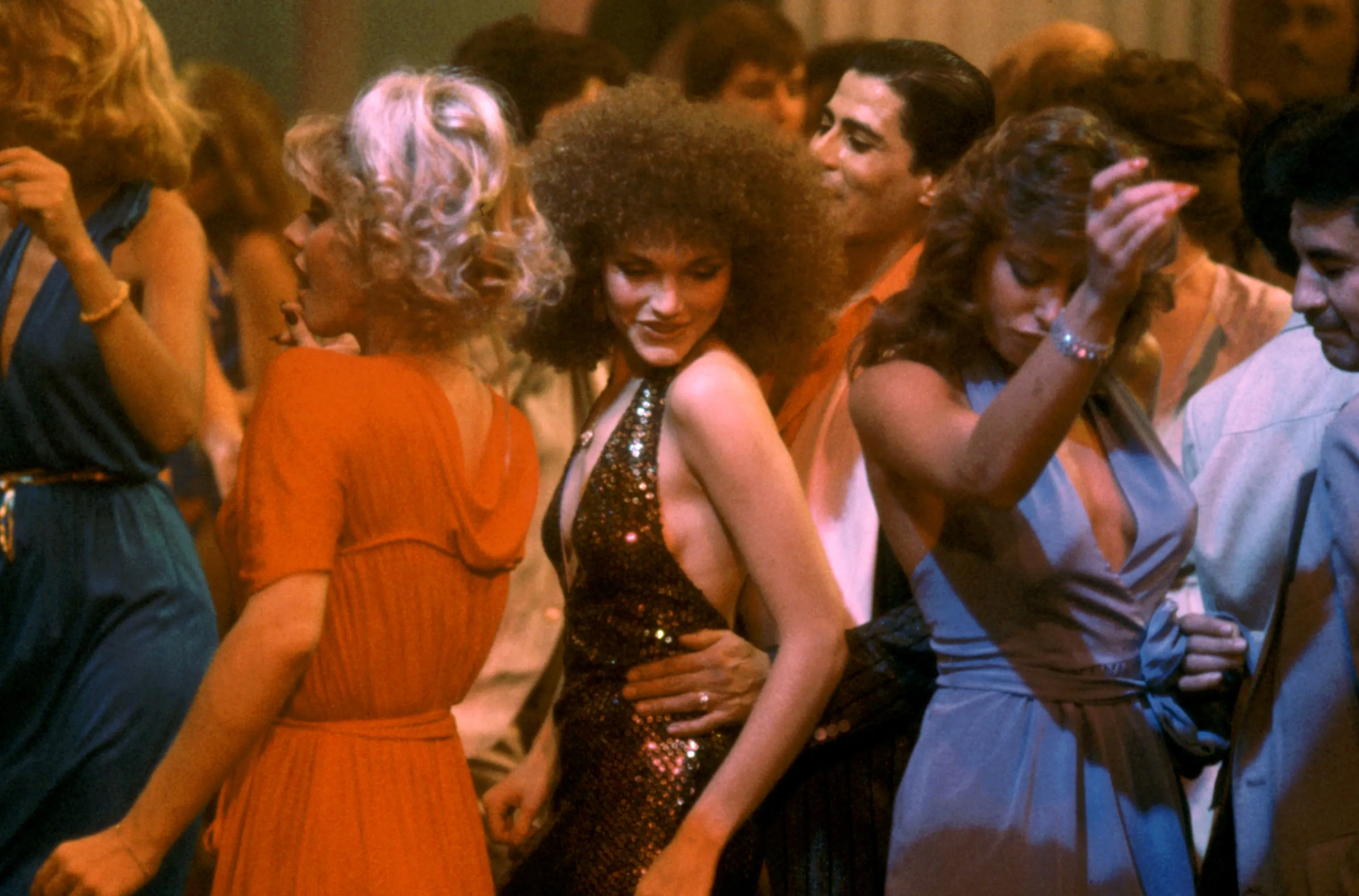 Mary Elizabeth Mastrantonio in 