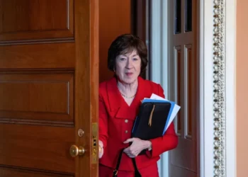 Ex-GOP operative slams GOP senator for running again: ‘Dazzlingly cynical’ Trump enabler