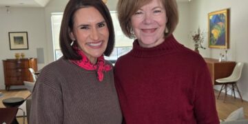 Tina Smith endorses Peggy Flanagan over Angie Craig in Minnesota Senate race