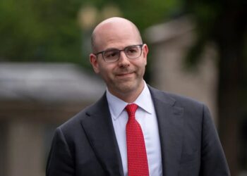 Federal Reserve governor Stephen Miran resigns from White House post