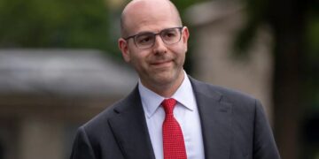 Federal Reserve governor Stephen Miran resigns from White House post