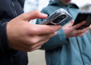 Why a US ban on under-16 social media would be a huge gift to parents AND kids