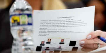 Firestorm as Pam Bondi caught ‘spying’ on Dems as photographer snaps ‘burn book’