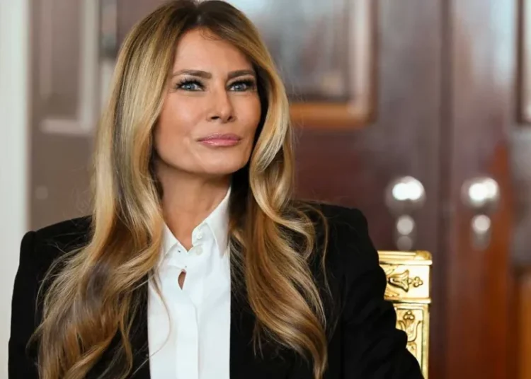 Reporter busts Melania for hyping her movie at White House event