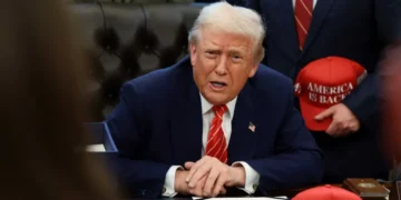 Trump’s grasp on GOP slips as nervous Republicans privately take on White House: report