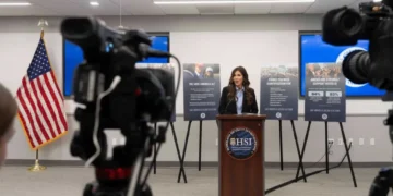 CNN Republican skewers Kristi Noem after new remarks to use ICE at elections