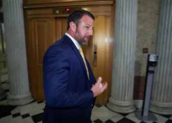 Senate Republican shares NSFW story about late-night Trump phone calls