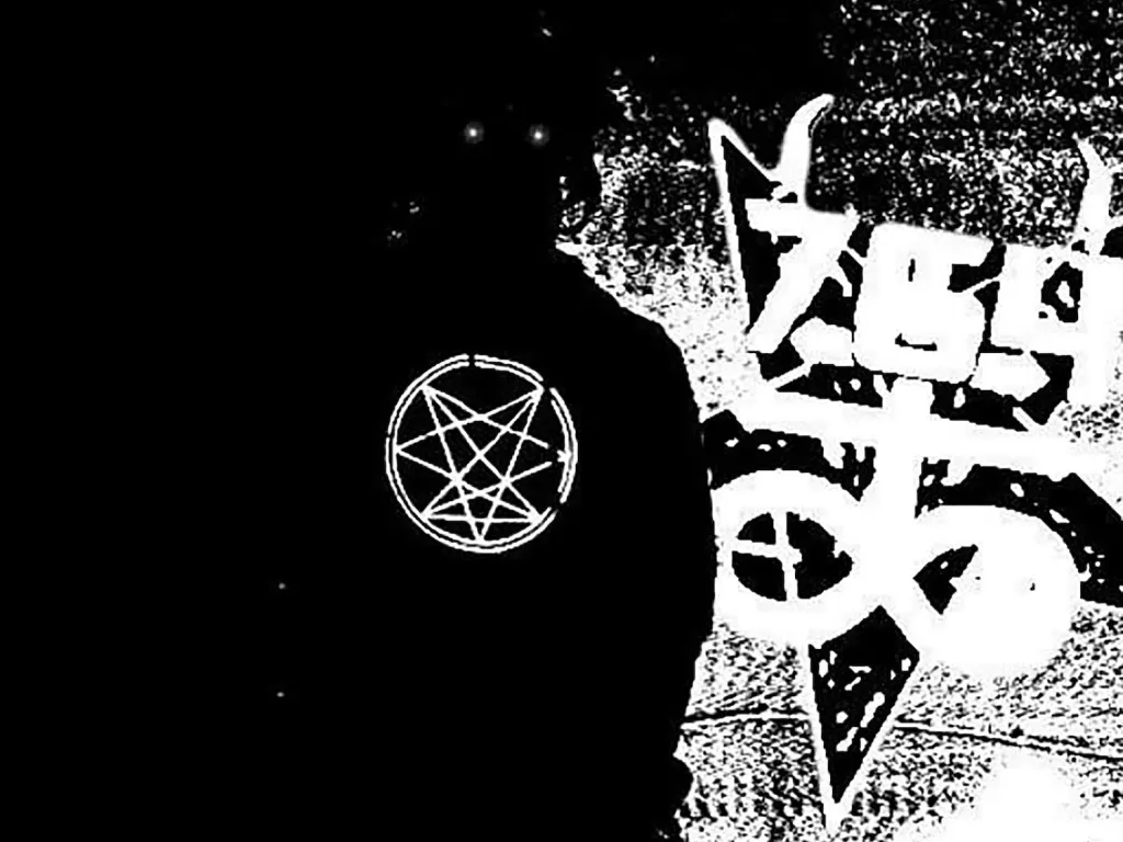 Illustration supporting extremist network 764.