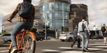 With its staff union still on strike, the Writers Guild of America West threatens to cancel its award ceremony