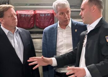 U.S. military airlifts nuclear reactor for first time, from Riverside County’s March Air Reserve Base to Utah