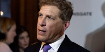 Secrecy surrounds hiring of LAPD messaging guru with Hollywood background