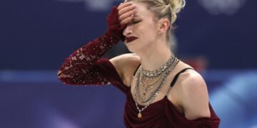 Alysa Liu shines, while Amber Glenn is haunted by a big mistake in Olympic figure skating