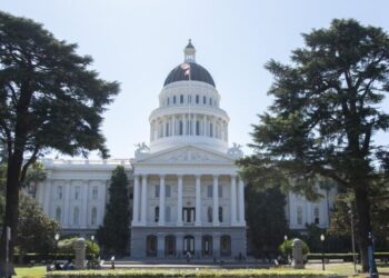 Tight California governor’s race between five leading candidates