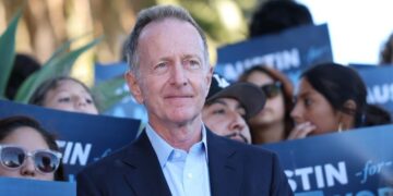 Austin Beutner ends run for L.A. mayor, a month after his daughter’s death