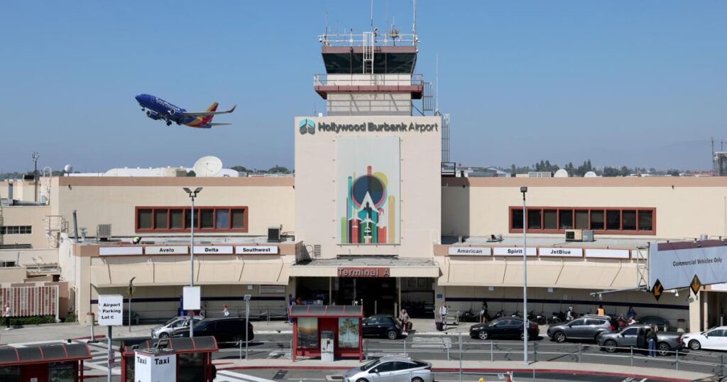 Why some fear Burbank airport is an accident waiting to happen. ‘Everybody has had concerns’